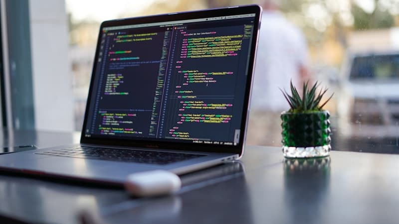 Mastering Tailwind CSS: Tips & Tricks for Clean UIs